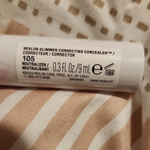 Concealer BUNDLE - Picture 2 of 11